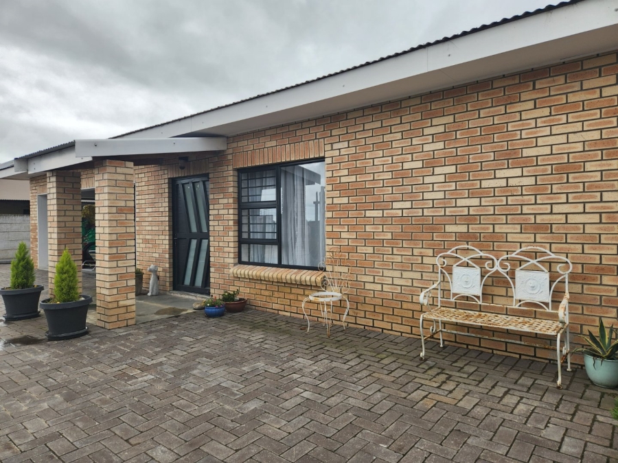 3 Bedroom Property for Sale in King George Park Western Cape